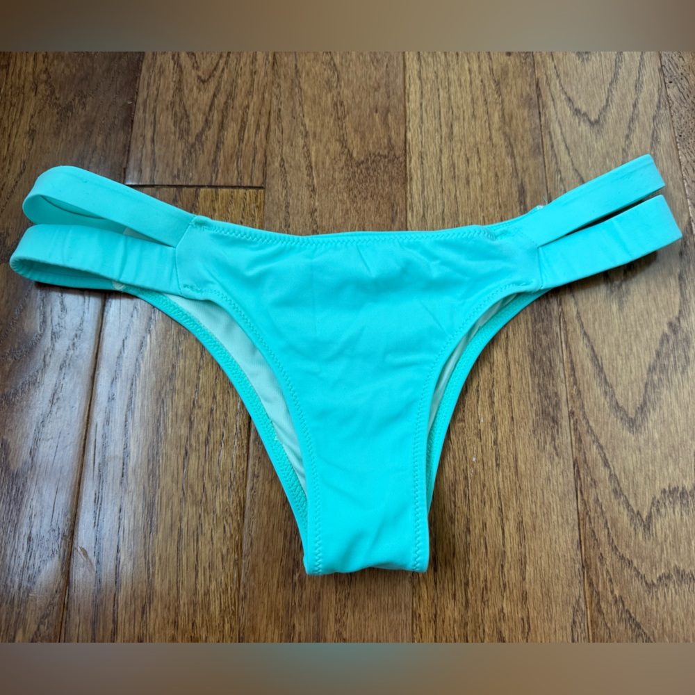 Rare Victoria's Secret Aqua Hottie Push Up Bikini Top and Matching Itsy Bottoms - Picture 8 of 10